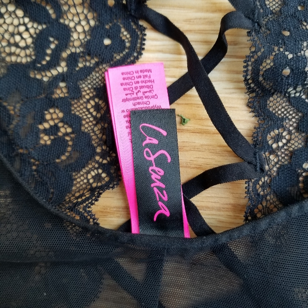 La Senza lace lingerie open back halter - Picture 5 of 8